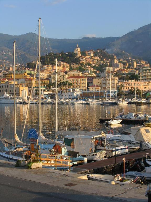Casa Vacanza Rossella Санремо Екстер'єр фото